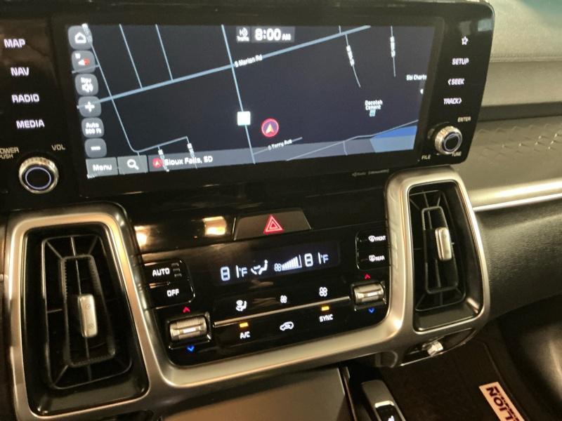 used 2022 Kia Sorento car, priced at $27,995