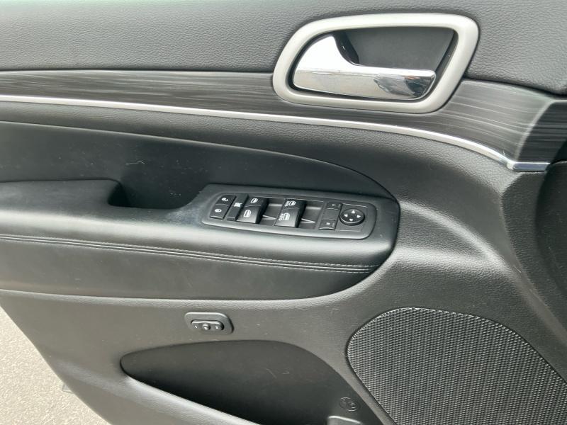 used 2020 Jeep Grand Cherokee car, priced at $27,495