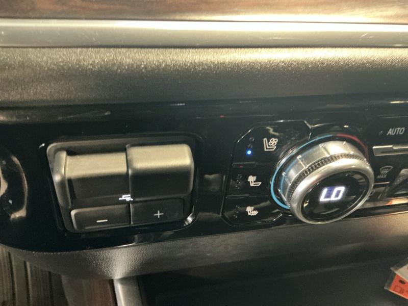 used 2022 GMC Sierra 1500 car, priced at $45,995