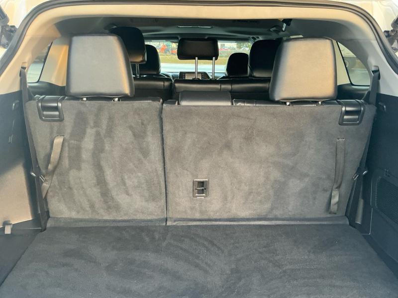 used 2022 Toyota Highlander car, priced at $37,995