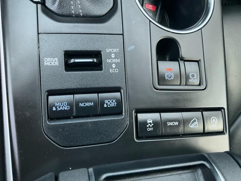 used 2022 Toyota Highlander car, priced at $37,995