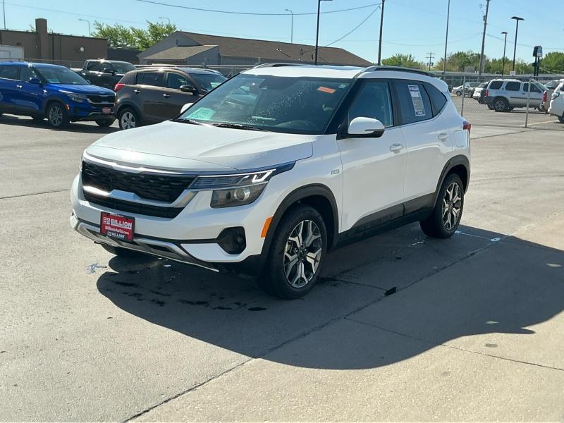 used 2023 Kia Seltos car, priced at $23,995