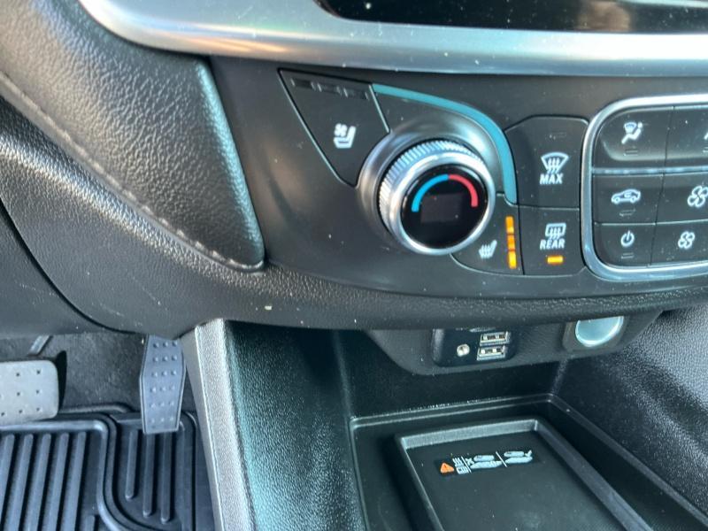 used 2023 Chevrolet Traverse car, priced at $38,995