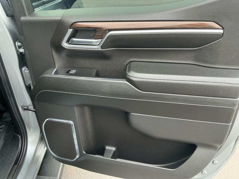 used 2024 Chevrolet Silverado 1500 car, priced at $42,995