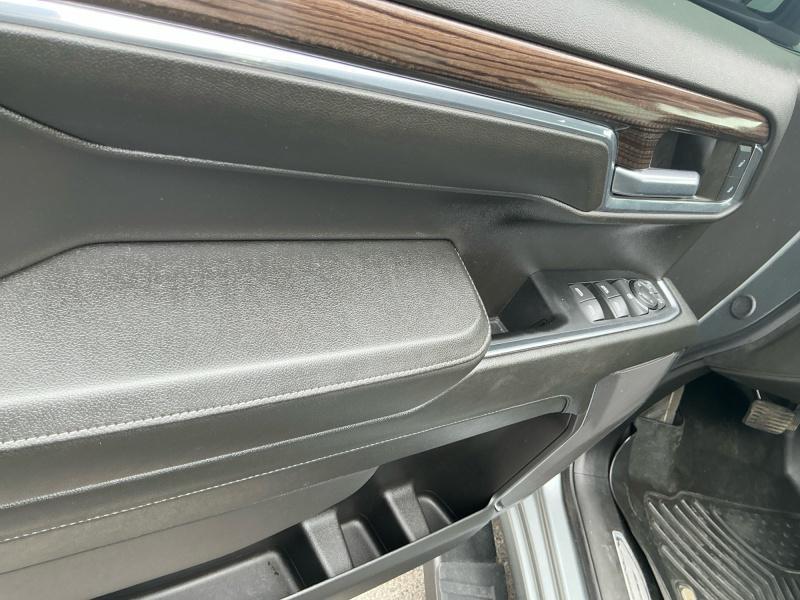 used 2024 Chevrolet Silverado 1500 car, priced at $42,995