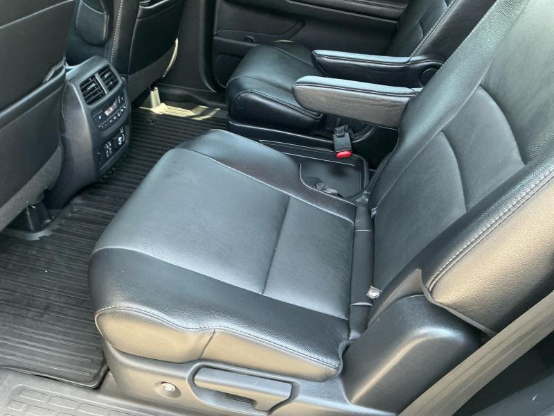 used 2022 Honda Pilot car, priced at $30,595