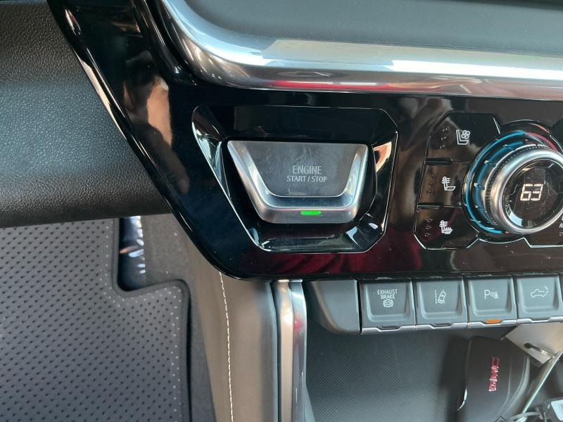 new 2025 GMC Sierra 3500 car, priced at $100,934