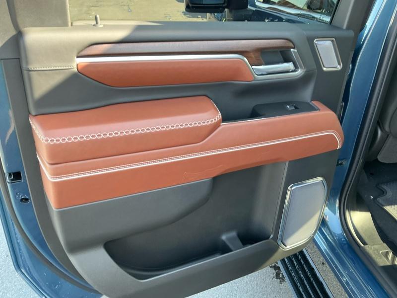 new 2025 GMC Sierra 3500 car, priced at $100,534