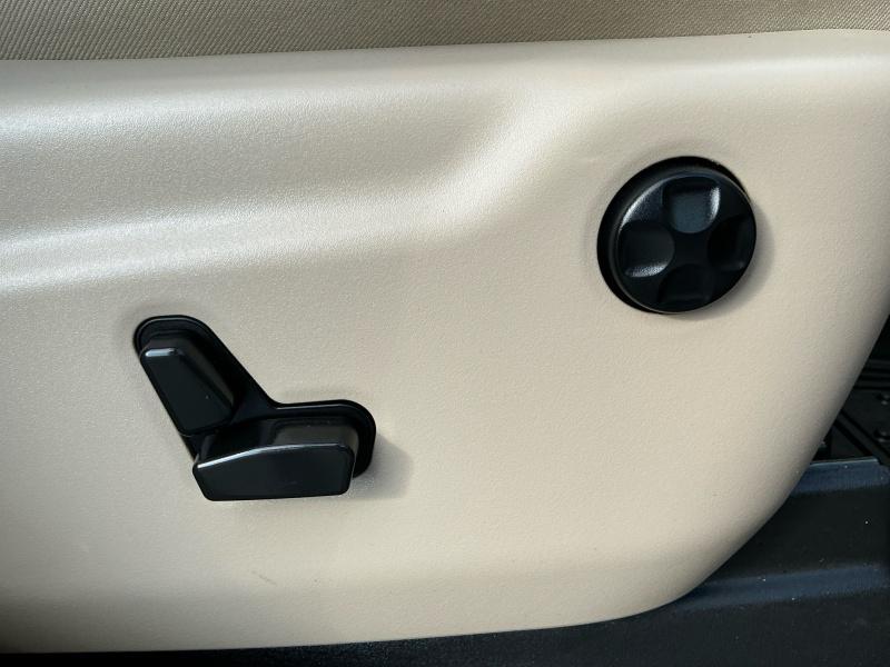 used 2021 Jeep Grand Cherokee car, priced at $29,495