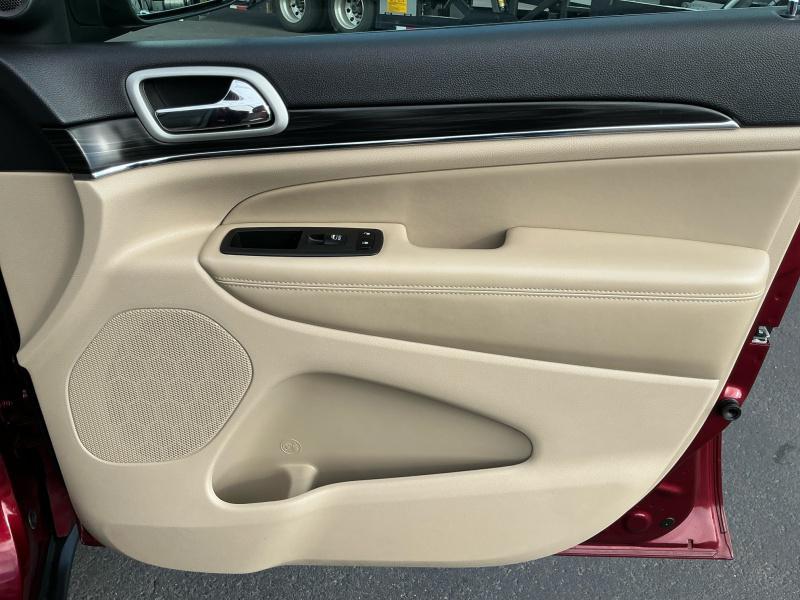 used 2021 Jeep Grand Cherokee car, priced at $29,495