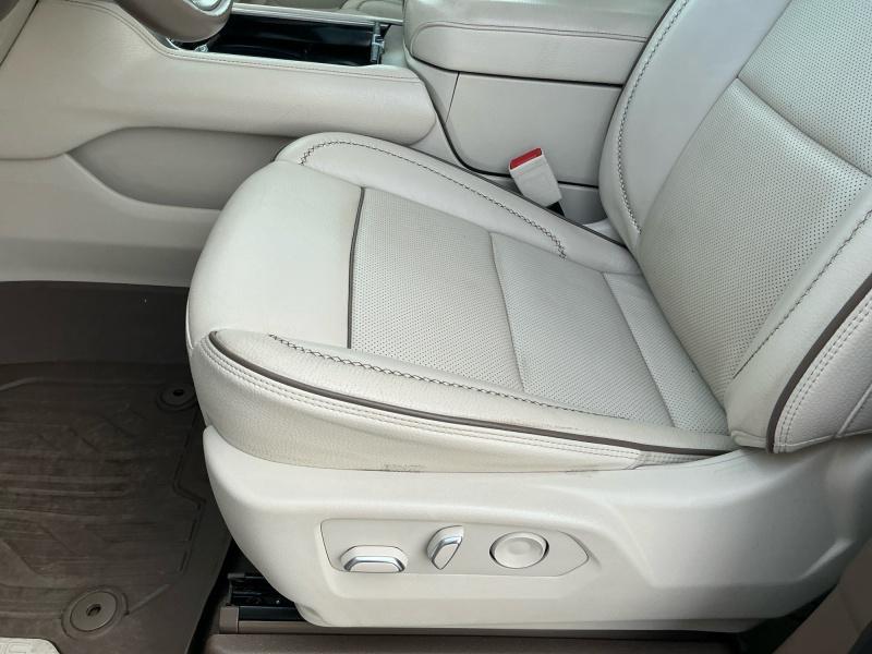 used 2022 GMC Yukon XL car, priced at $58,995