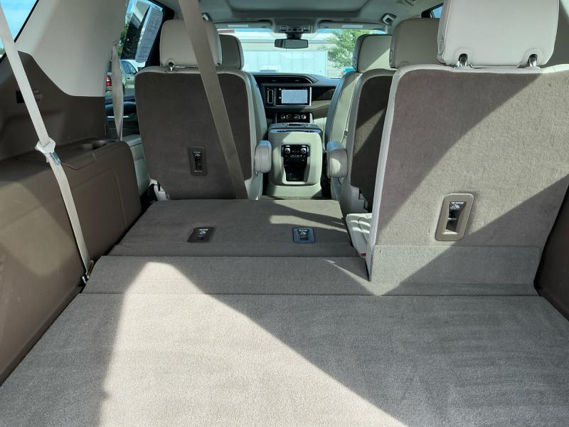 used 2022 GMC Yukon XL car, priced at $58,995