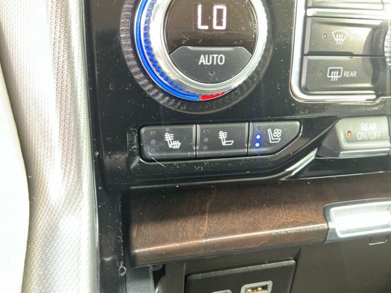 used 2022 GMC Yukon XL car, priced at $58,995