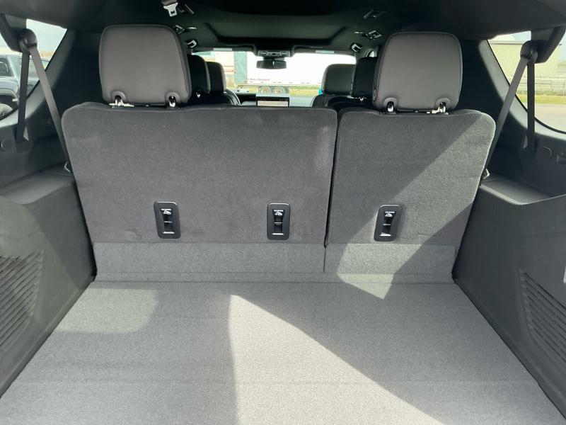 new 2025 GMC Yukon XL car, priced at $94,044