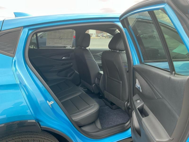 new 2025 Buick Envista car, priced at $30,989