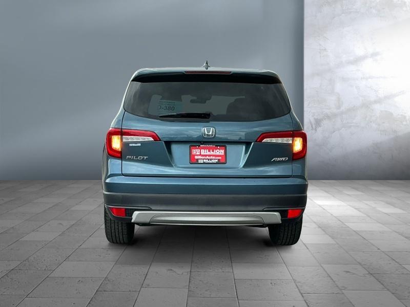 used 2020 Honda Pilot car, priced at $25,595