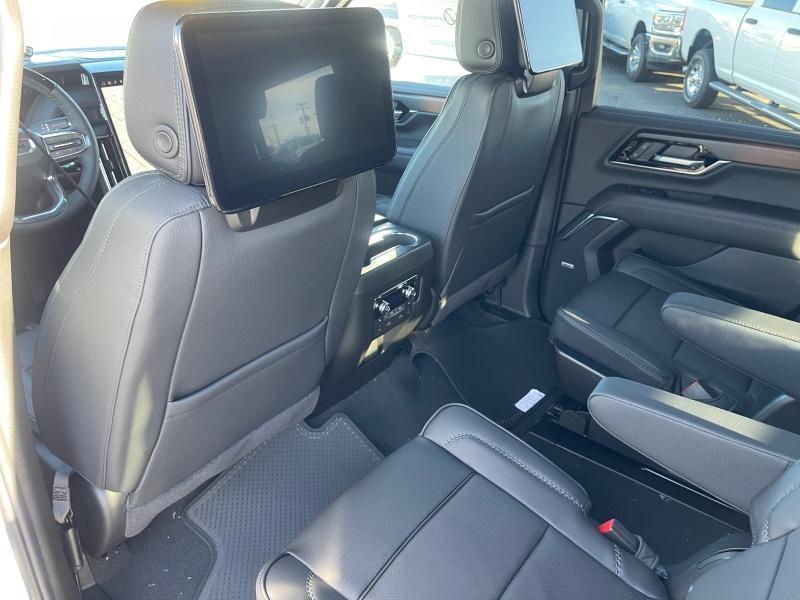 new 2025 GMC Yukon car, priced at $95,374