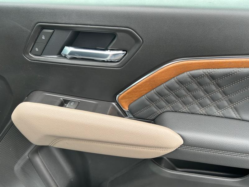 new 2025 GMC Canyon car, priced at $55,569