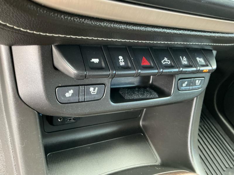 used 2021 GMC Canyon car, priced at $40,995