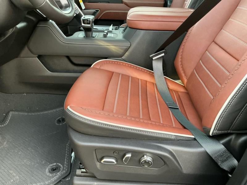 new 2025 GMC Sierra 1500 car, priced at $56,424