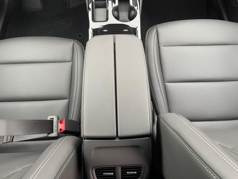 new 2025 Buick Envision car, priced at $38,139