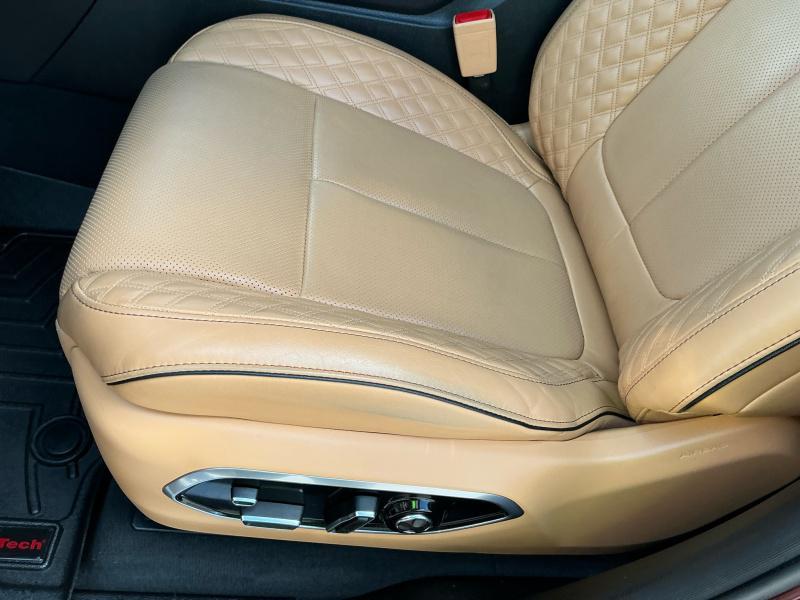 used 2024 Jeep Grand Cherokee car, priced at $50,995