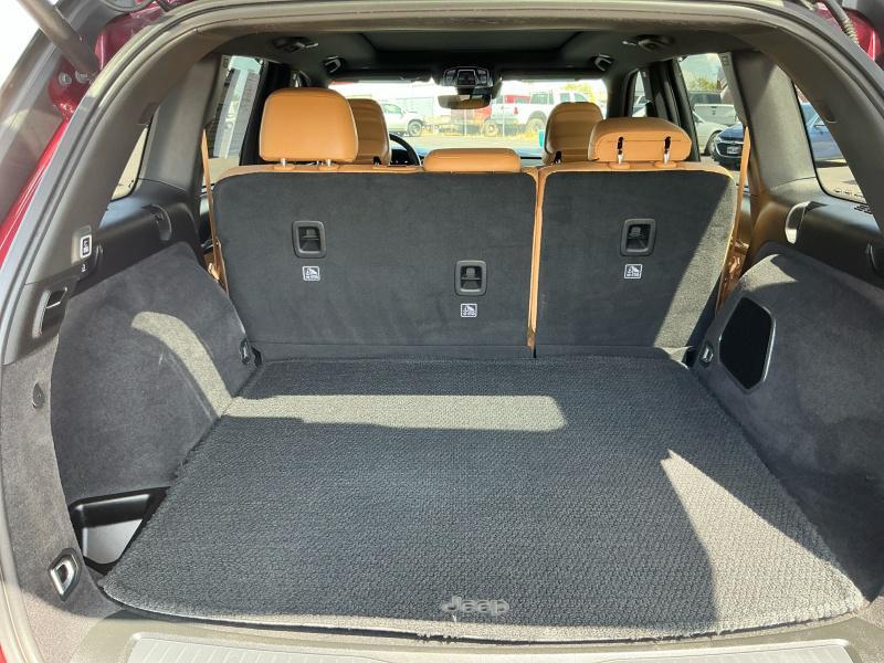 used 2024 Jeep Grand Cherokee car, priced at $50,995