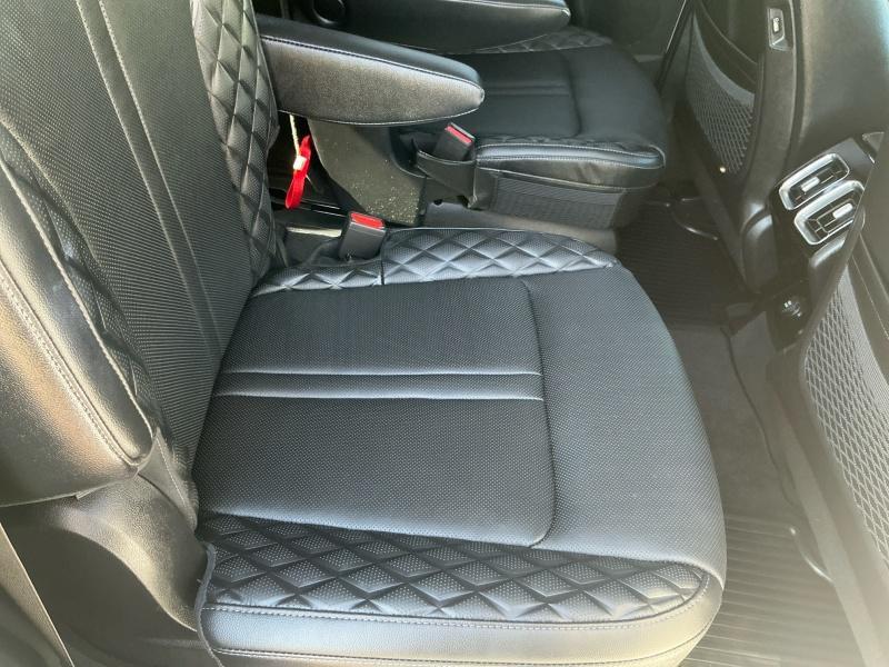 used 2022 Kia Sorento car, priced at $33,995