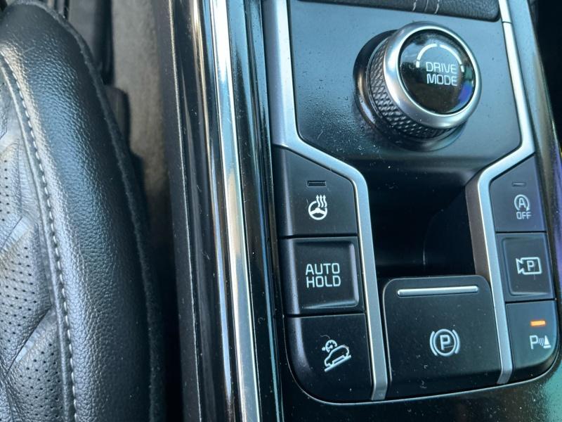 used 2022 Kia Sorento car, priced at $33,995
