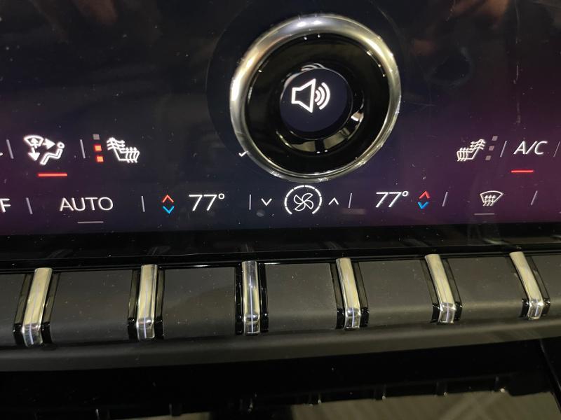 new 2025 GMC Yukon XL car, priced at $89,924