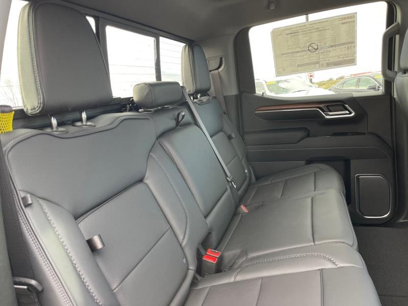 new 2025 GMC Sierra 1500 car, priced at $72,054