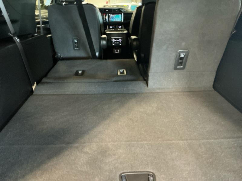 used 2022 GMC Yukon XL car, priced at $58,995
