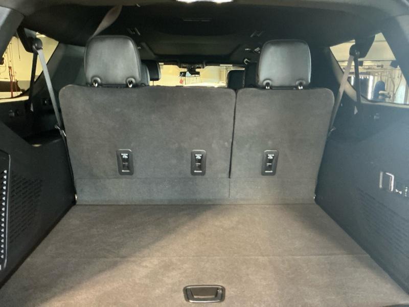 used 2022 GMC Yukon XL car, priced at $58,995