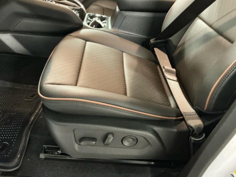 new 2025 GMC Canyon car, priced at $52,814
