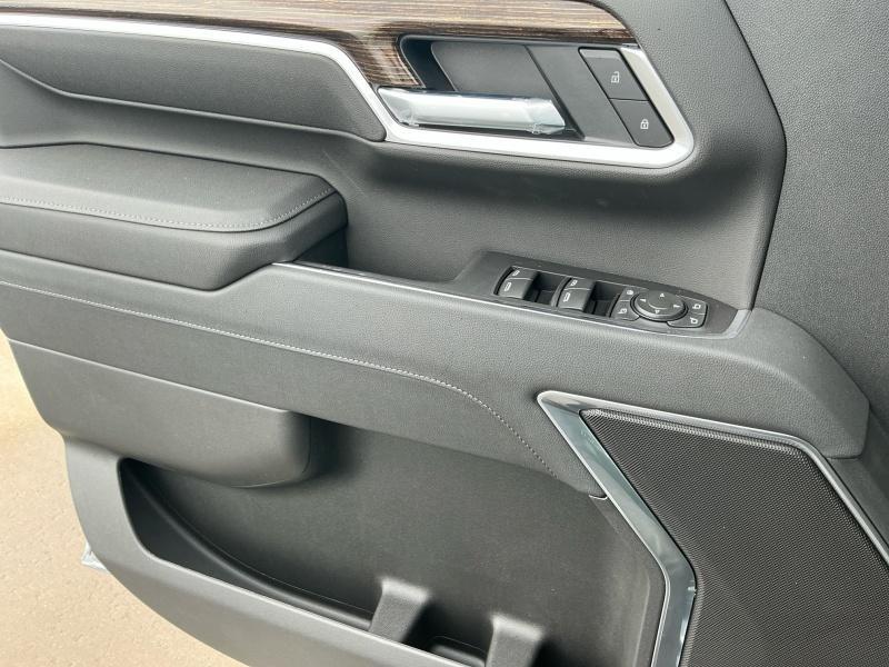 new 2025 GMC Sierra 2500 car, priced at $62,574