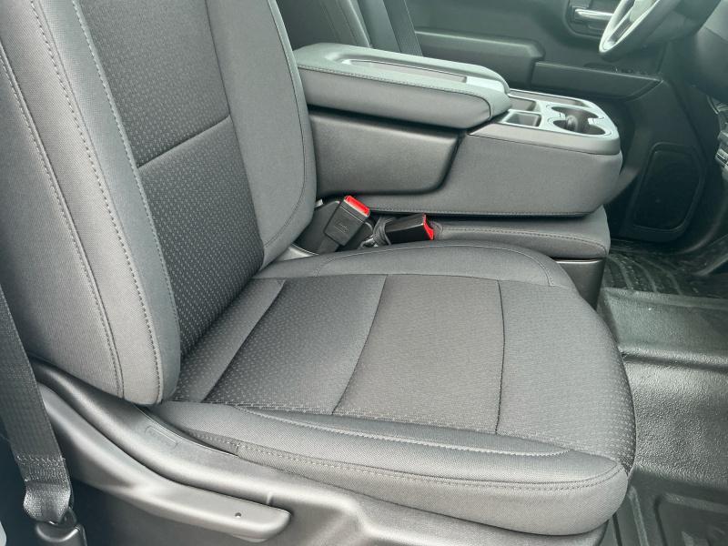 new 2025 GMC Sierra 3500 car, priced at $53,990