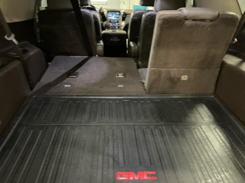 used 2020 GMC Yukon XL car, priced at $39,995