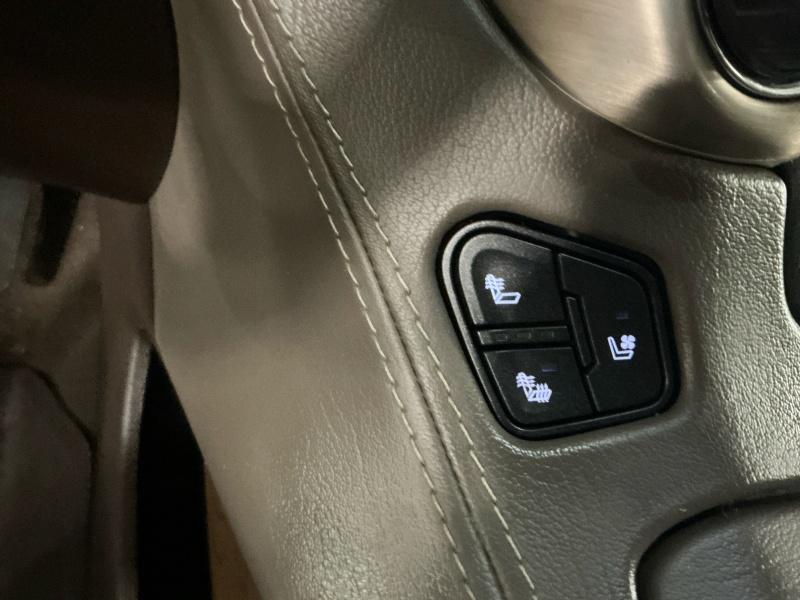 used 2020 GMC Yukon XL car, priced at $39,995