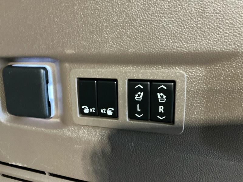 used 2023 GMC Yukon car, priced at $66,995