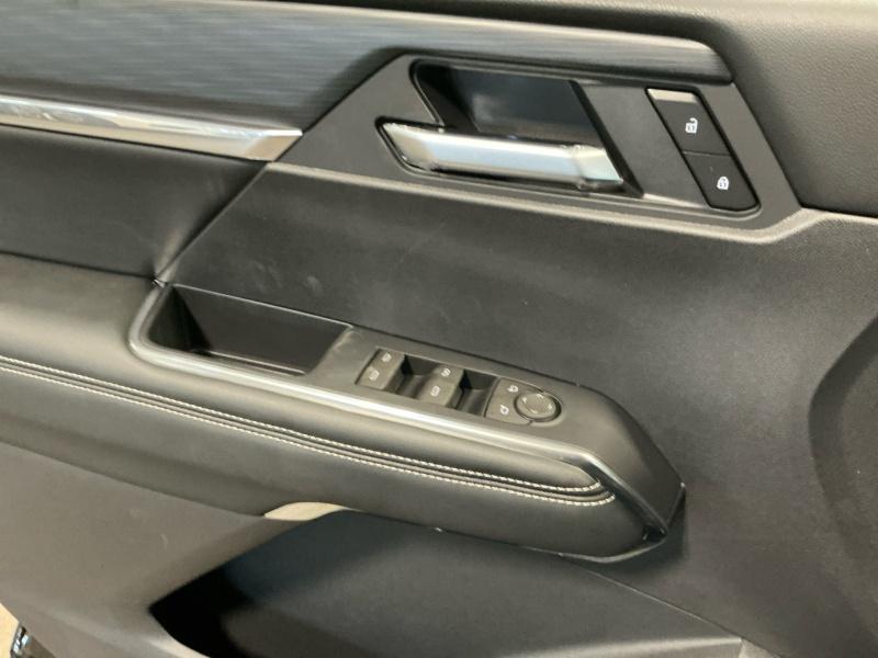 new 2025 GMC Acadia car, priced at $52,324