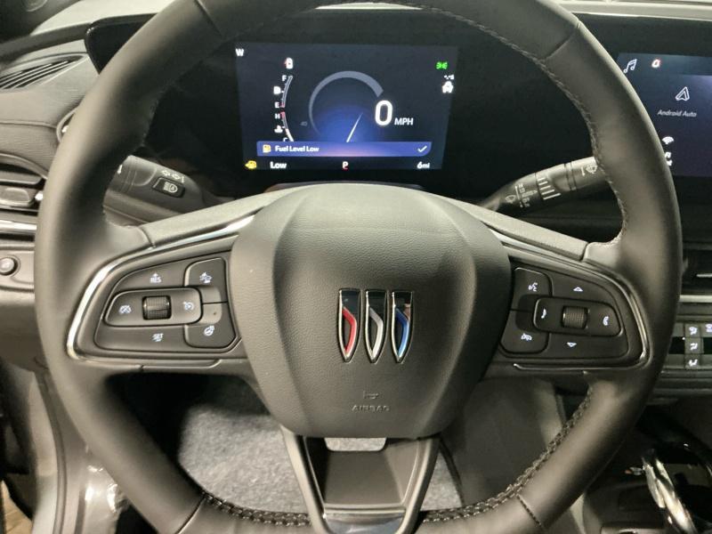 new 2025 Buick Envista car, priced at $27,404