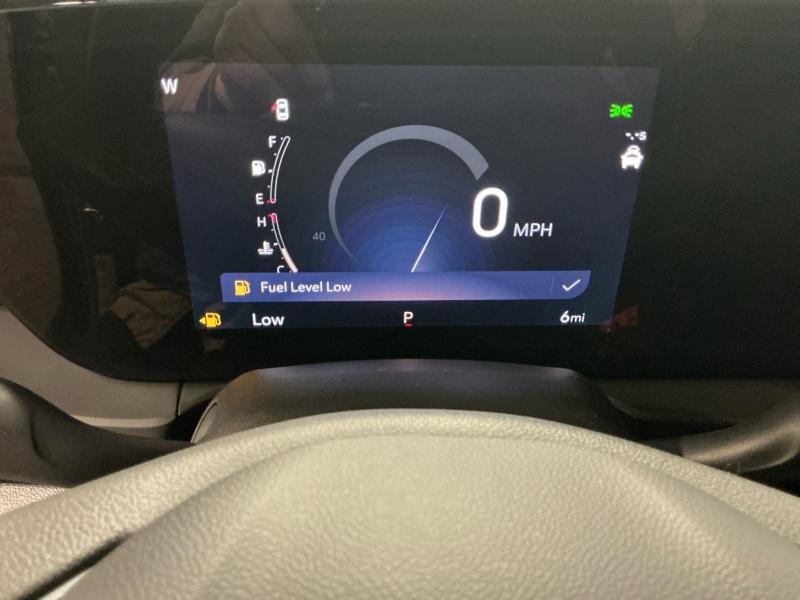 new 2025 Buick Envista car, priced at $27,404