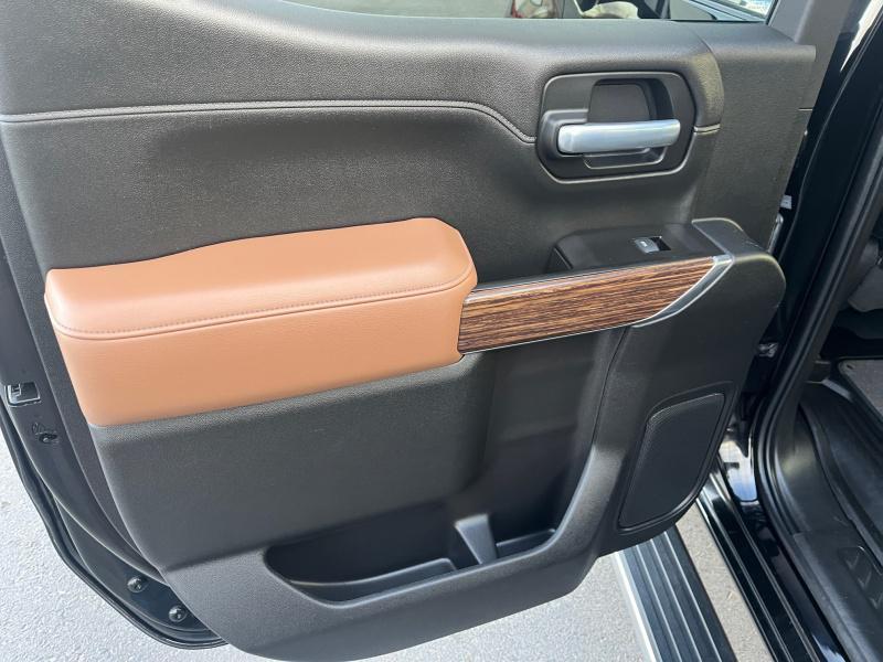 used 2021 Chevrolet Silverado 1500 car, priced at $43,995