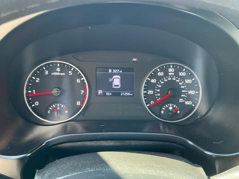 used 2023 Kia Seltos car