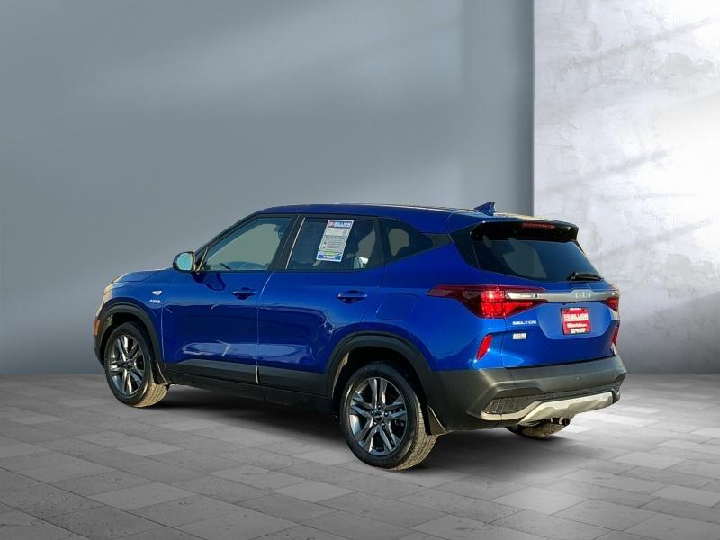 used 2023 Kia Seltos car