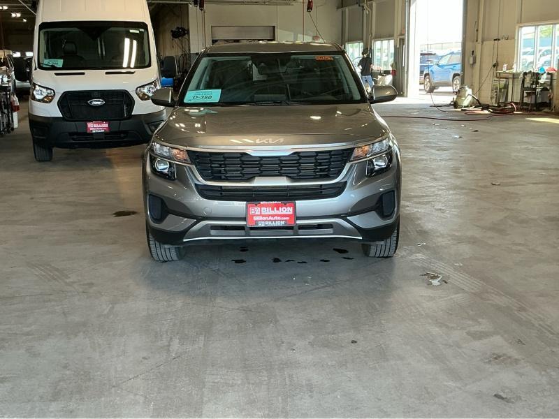 used 2023 Kia Seltos car