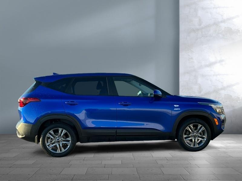 used 2023 Kia Seltos car