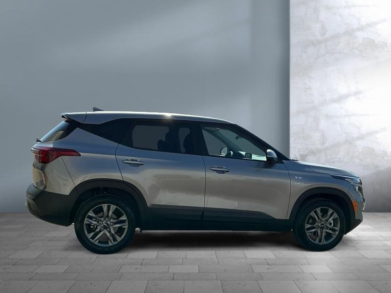 used 2023 Kia Seltos car