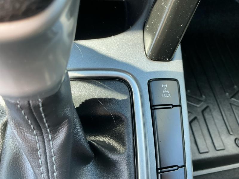 used 2023 Kia Seltos car