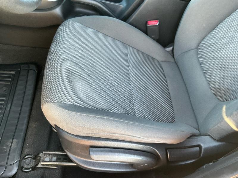 used 2023 Kia Seltos car
